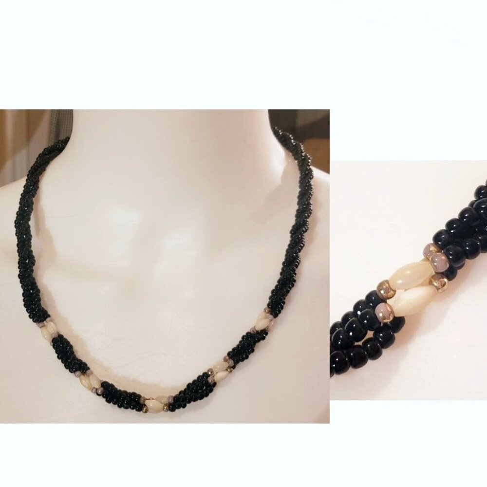 Vintage Black and white 3 twisted strands of  beads and pearls necklace 16"